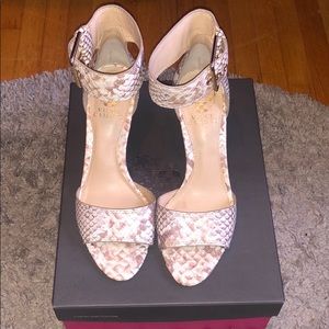 Vince Camuto heel